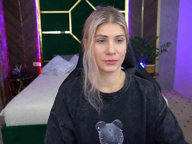 LenaLove webcam