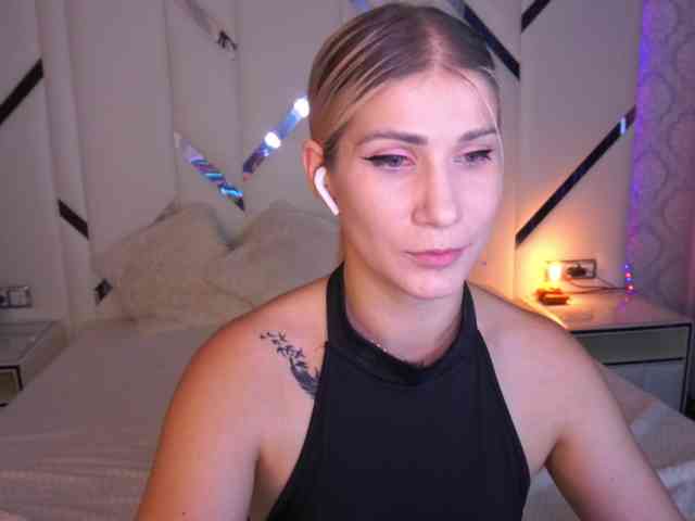 LenaLove webcam