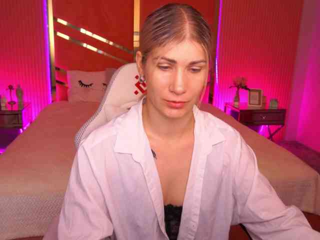 LenaLove webcam