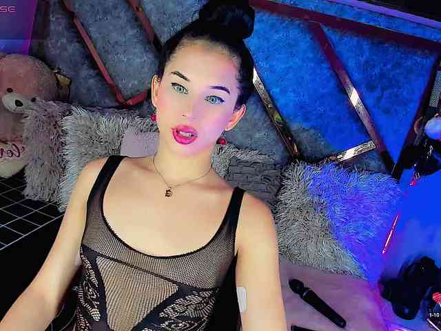 Gia21XXX Live Webcam on BongaCams