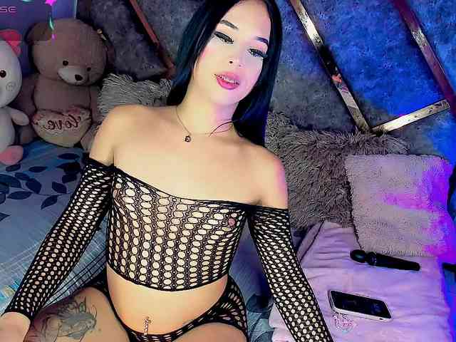 Gia21XXX Live Webcam on BongaCams