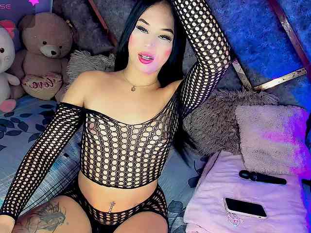 Gia21XXX Live Webcam on BongaCams