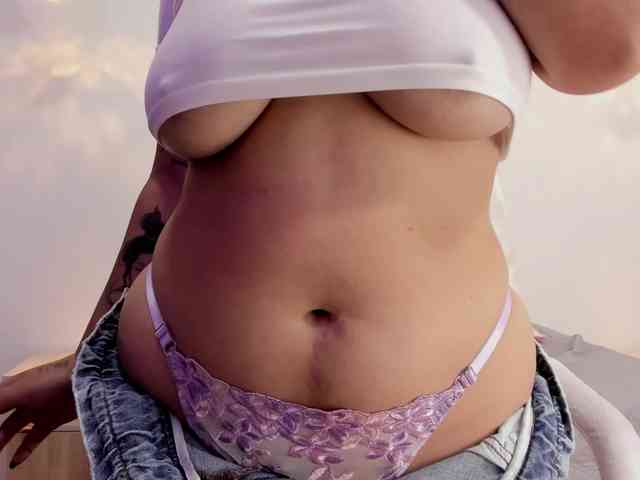 Anniie webcam