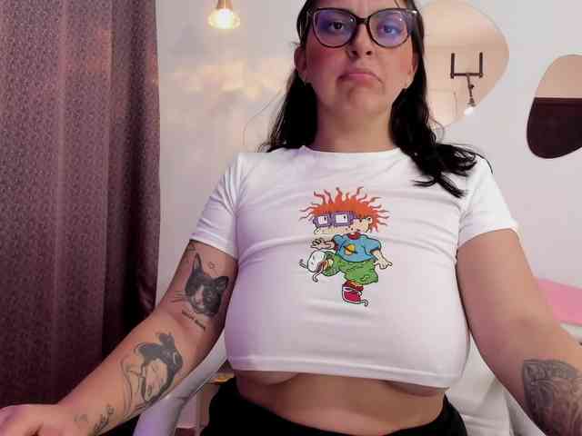 Anniie webcam