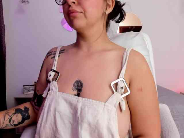 Anniie webcam