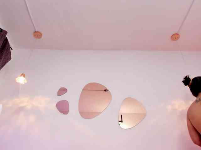 Anniie webcam