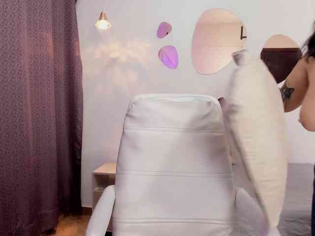 Anniie webcam