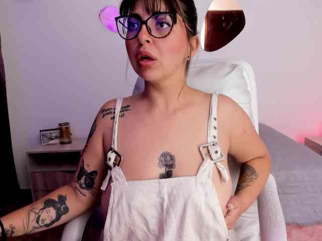 Anniie webcam