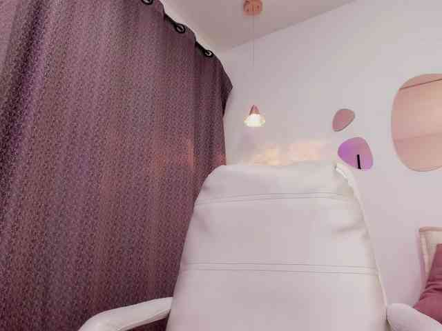 Anniie webcam