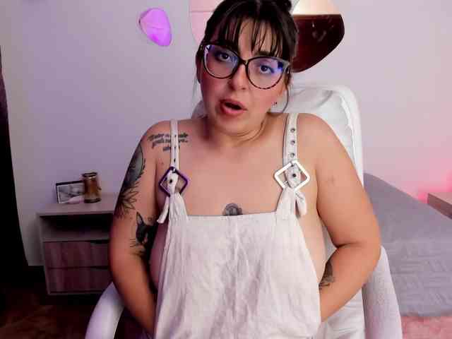 Anniie webcam