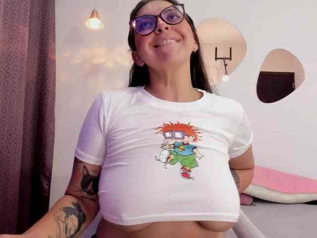 Anniie webcam