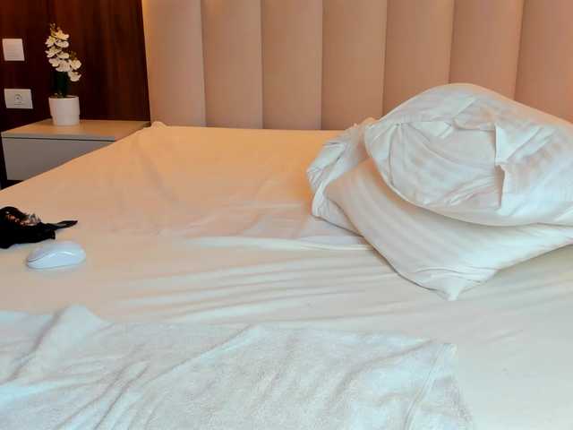 Saradiamond01's BongaCams show and profile