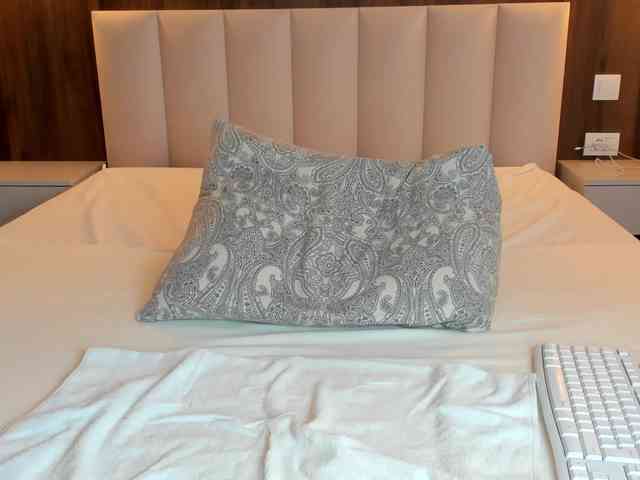 Saradiamond01 Saradiamond01