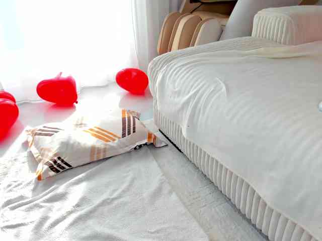 Saradiamond01 webcam