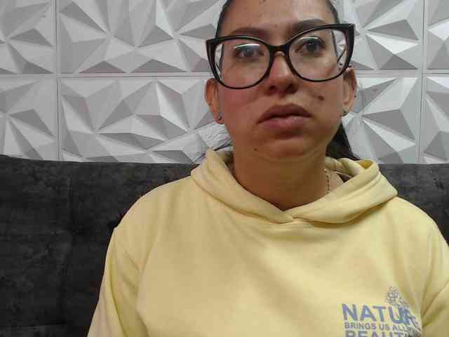 Sara-Kiss Live Webcam on BongaCams