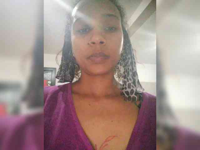 Charmwoman webcam