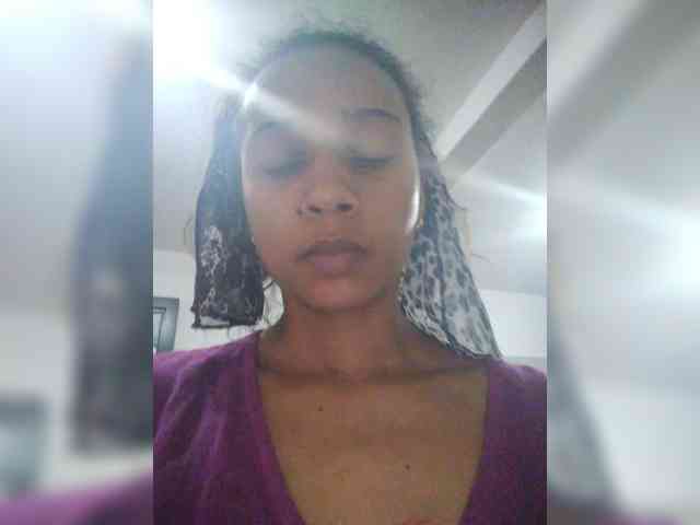 Charmwoman webcam