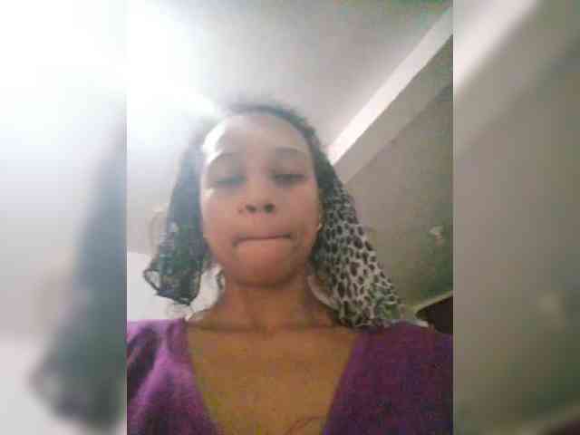 Charmwoman webcam