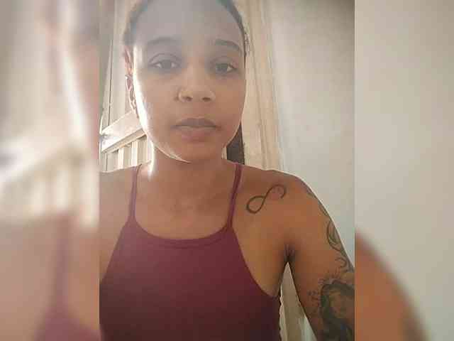 Charmwoman webcam