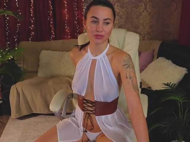 Lilu5107's BongaCams show and profile