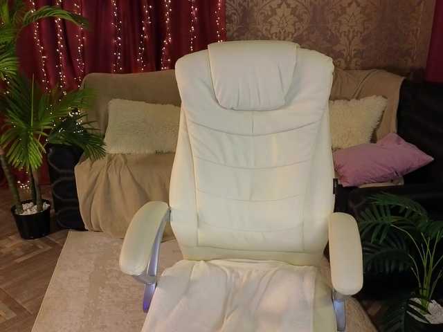 Lilu5107's BongaCams show and profile