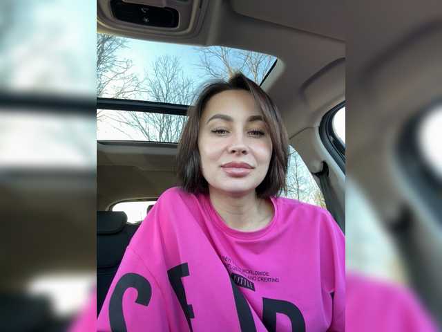 Lilu5107's BongaCams show and profile