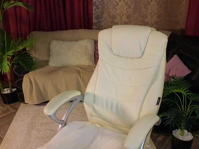 Lilu5107's BongaCams show and profile