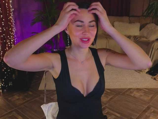 Lilu5107's BongaCams show and profile