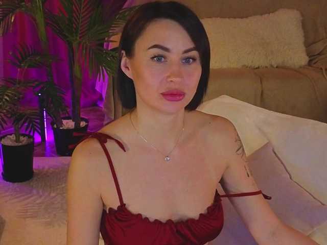 Lilu5107's BongaCams show and profile