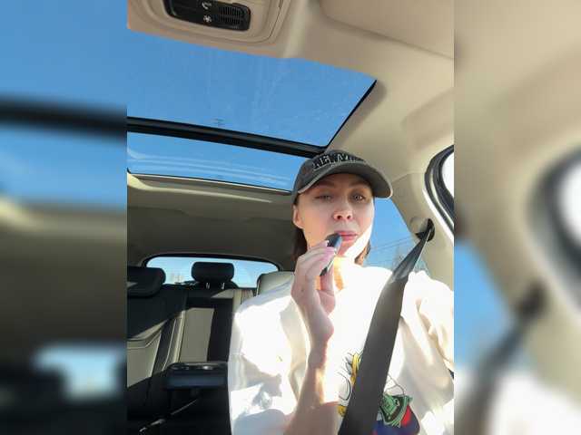 Lilu5107's BongaCams show and profile