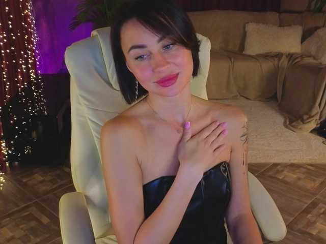 Lilu5107's BongaCams show and profile