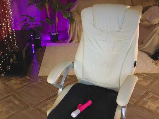 Lilu5107's BongaCams show and profile