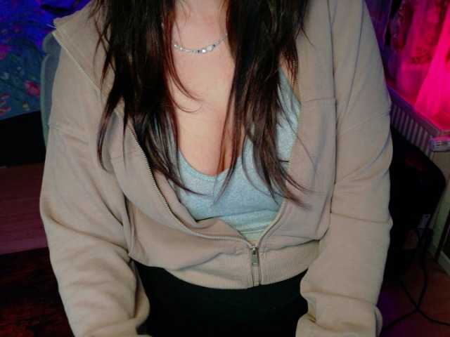 jennasxy19's BongaCams show and profile