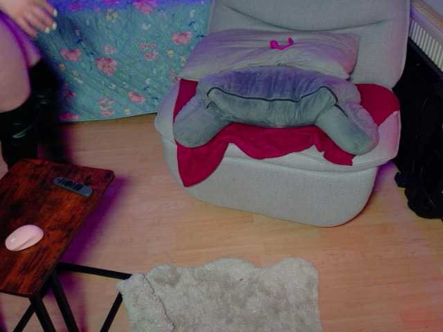 jennasxy19's BongaCams show and profile