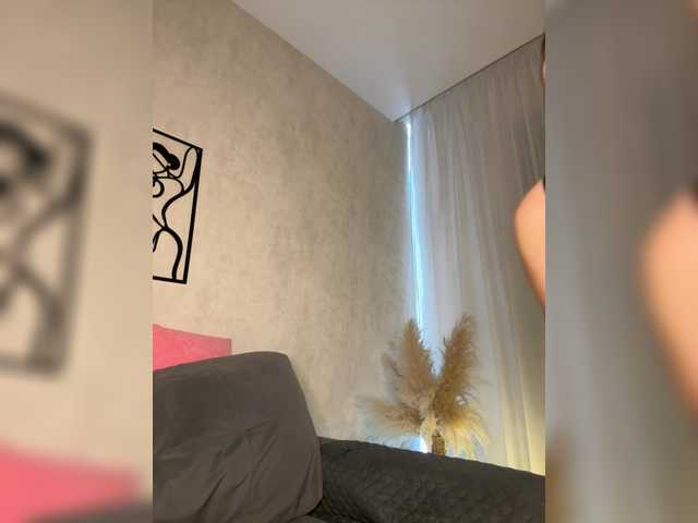 LiLi11a's BongaCams show and profile