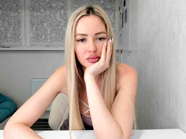 JuciePussy webcam
