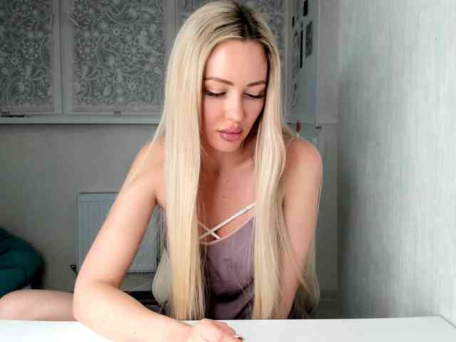 JuciePussy webcam