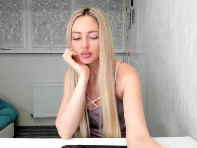 JuciePussy webcam