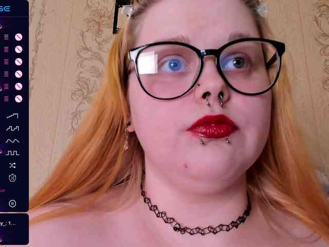 CrowDiamond Live Webcam on BongaCams