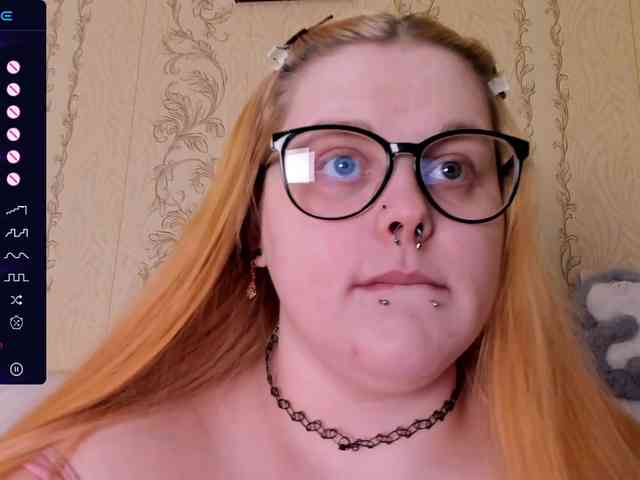 CrowDiamond Live Webcam on BongaCams