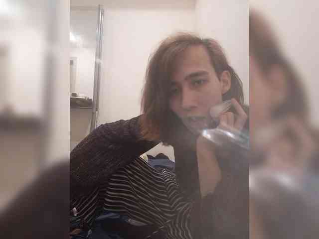 Autinsxx Live Webcam on BongaCams