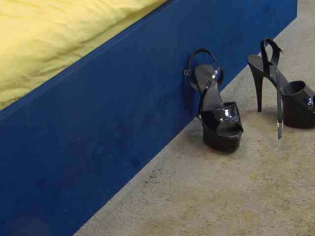 AnnabelleRise webcam