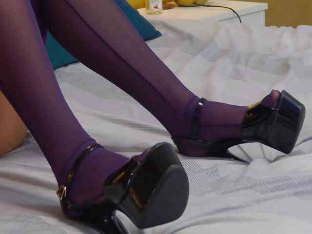 AnnabelleRise webcam