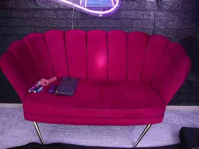AnnabelleRise webcam