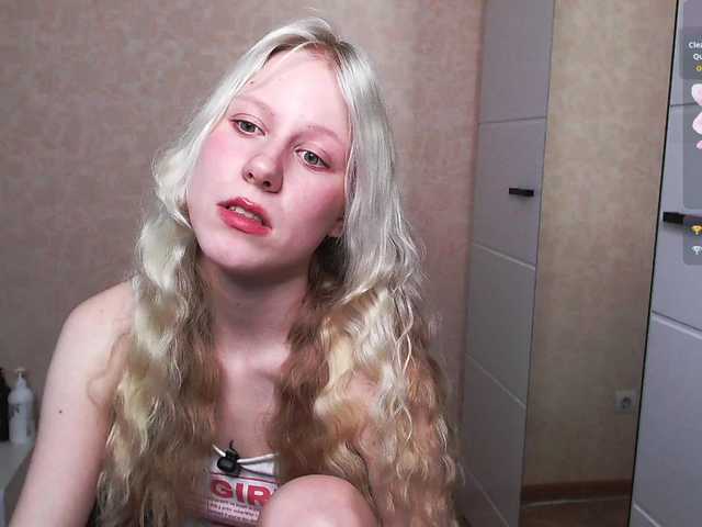 Mary-Kitty's BongaCams show and profile