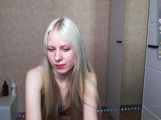 Mary-Kitty's BongaCams show and profile