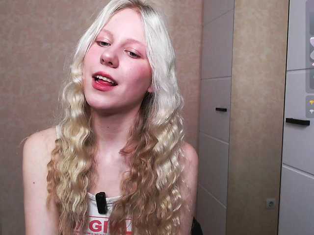 Mary-Kitty's BongaCams show and profile