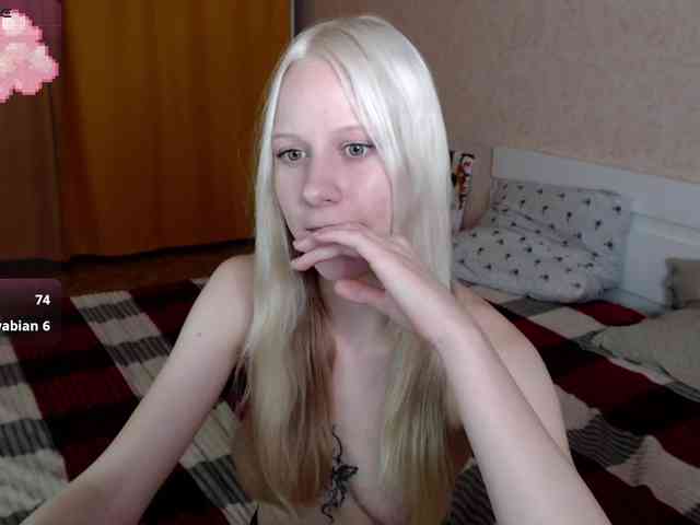 Mary-Kitty Live Webcam on BongaCams