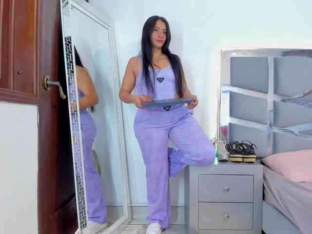 Dashafoxxx webcam
