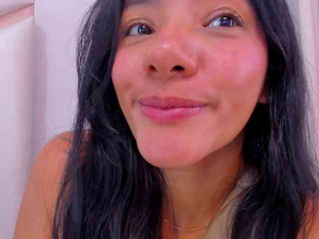Dashafoxxx webcam